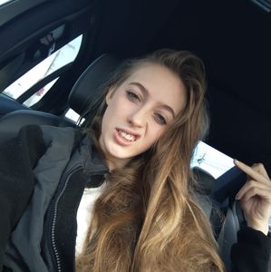 Meet your Posher, Lydia